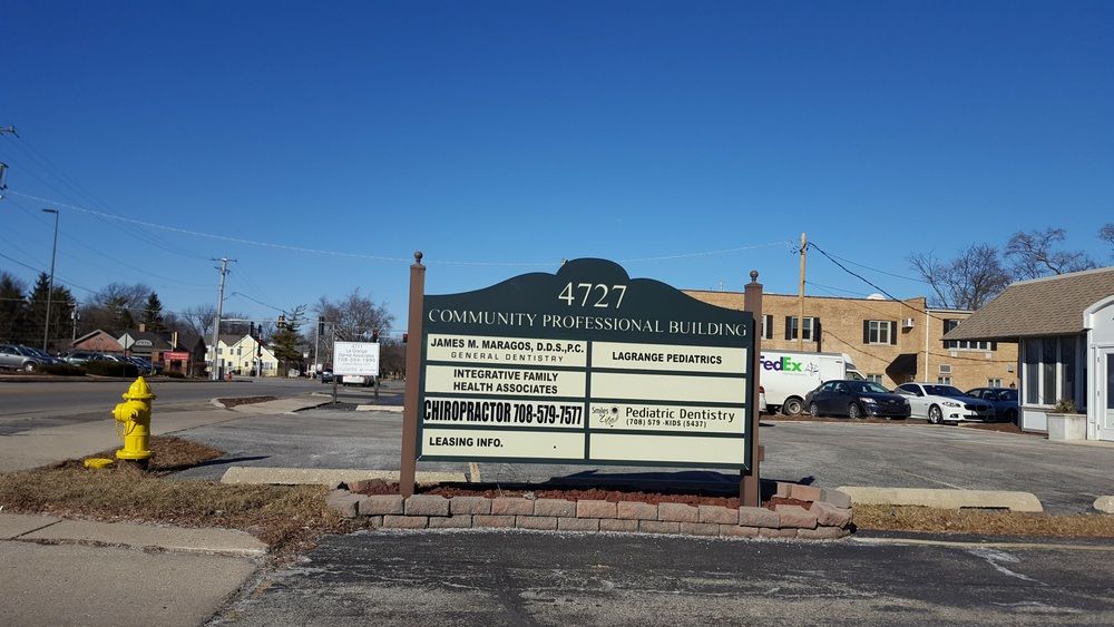 Medical Office Suite: 4727 Willow Springs Rd, La Grange, IL 60525